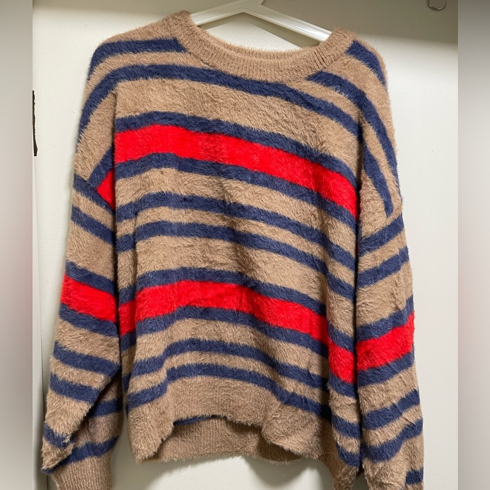 Aerie fluffy Crew sweater